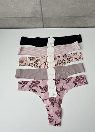 Набір безшовних трусиків стрінг