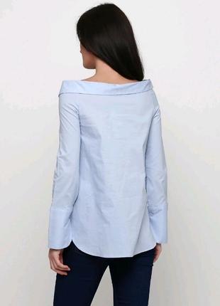 Женская кэжуал рубашка с открытыми плечами karol цвет голубой размер s9 фото