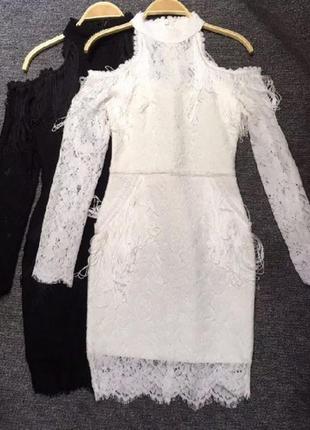 Бандажное платье herve leger с кружевом белое3 фото
