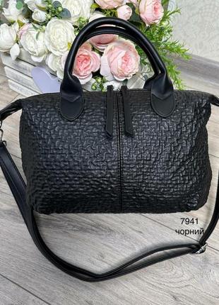 Стильна дизайнерська жіноча чорна сумка