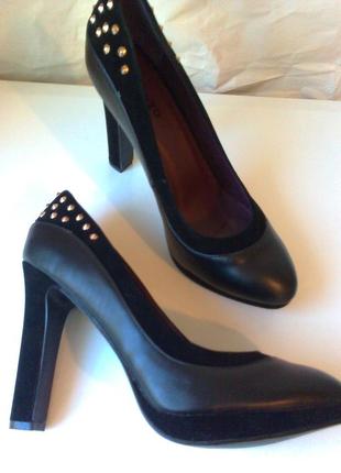 Стильные черные комбинированные туфли 40 р. 26 см. oronzo