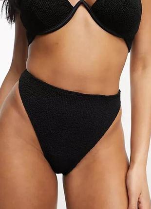Фактурные плавки с высокой линией бёдра prettylittlething
