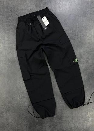Чоловічі штани карго stone island у чорному кольорі, стильні та зручні штани на кожен день
