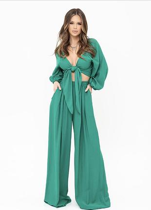 Зелений лляний брючний костюм з топом