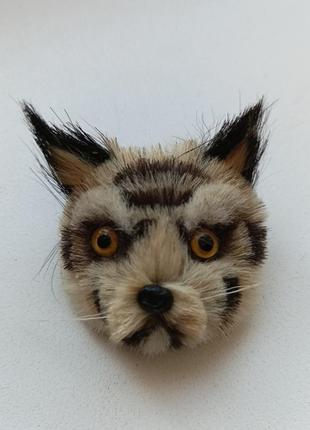 Интересная брошь.