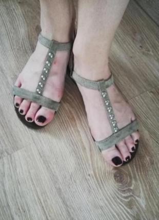 Шкіряні фірмові сандалі босоніжки
