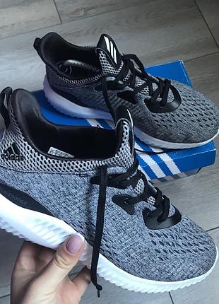 Красовки adidas