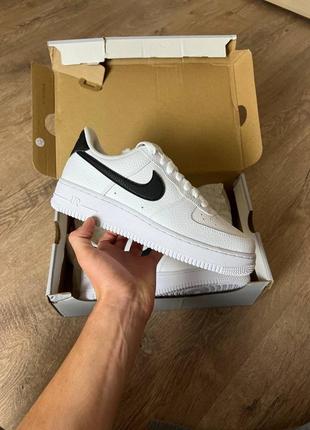 Демисезонные кожаные оригинальные кроссовки nike air force 1 білі оригінальні кросівки nike air force 1 оригінал