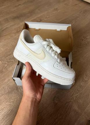 Кожаные оригинальные кроссовки nike air force 1 білі жіночі оригінальні кросівки nike air force 1 оригінал