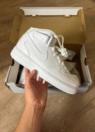 Кожаные белые оригинальные кроссовки nike air force 1 білі оригінальні кросівки nike air force 1 оригінал