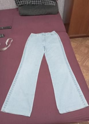 Стрейчевые широкие женские джинсы 28 г.1 фото