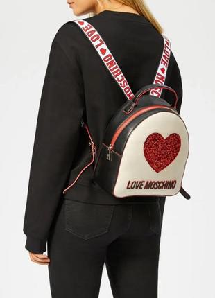 Рюкзак love moschino