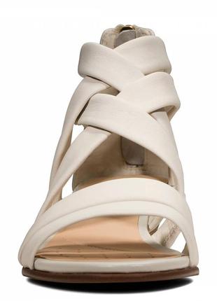 Clarks mena 2025