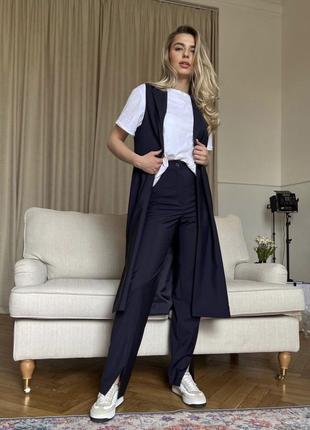 Костюм жіночий