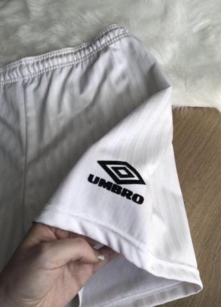 Белые шорты umbro2 фото