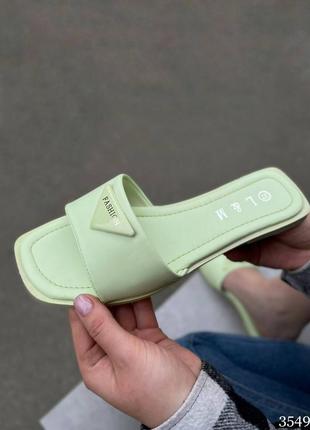 Шльопанці жіночі