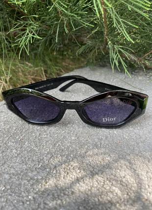 Брендовые солнцезащитные очки