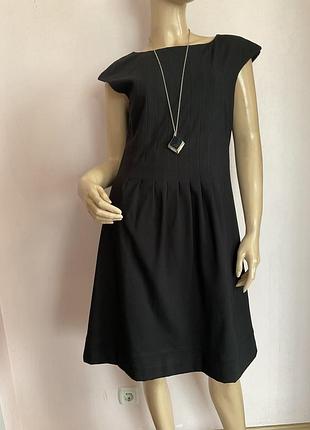 Чорне демисезонне плаття/l/ brend hobbs