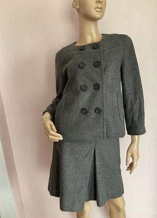 Теплый качественный серый костюм /s / brend j.crew шерсть 80%