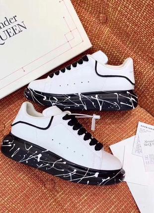 🤩alexander mcqueen white black🤩жіночі кросівки/білі кеди маквин.