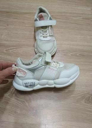 Літні кросівки на дівчинку