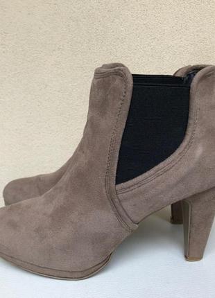 Ботильоны замшевые 39