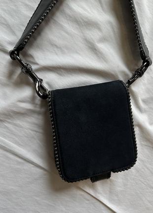 Zara кожаная маленькая сумочка с ремешком5 фото