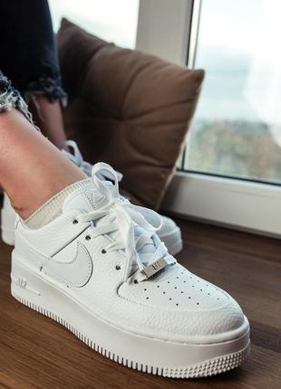 Кроссовки женские nike air force sage low white (осень)