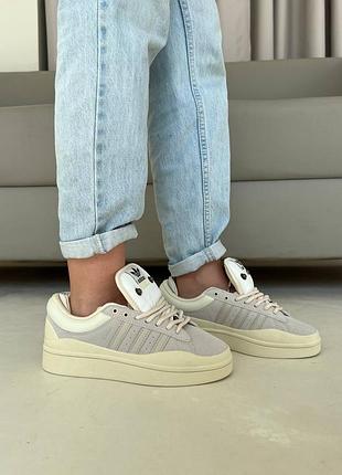 Жіночі кросівки топ 🏜️