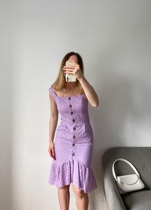 Лавандовое платье из прошвы4 фото