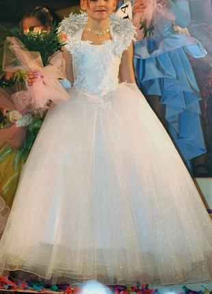 Шикарное платье на утренник или выпускной + колье в подарок