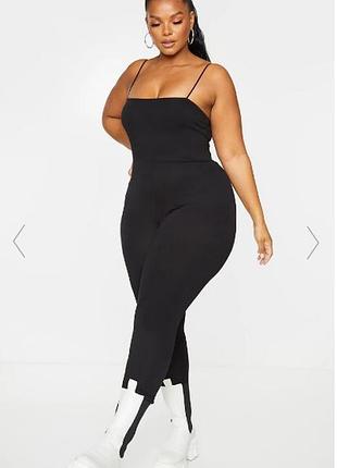 Жіночий чорний комбінезон prettylittlething