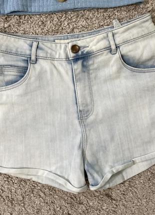 Короткие джинсовые шорты No4293 фото