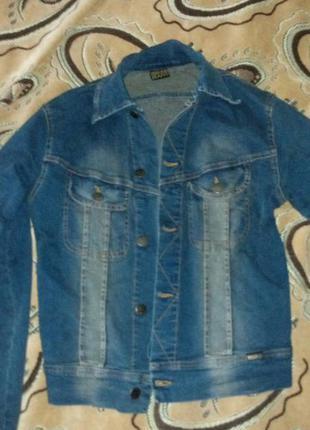 Джинсовый пиждак