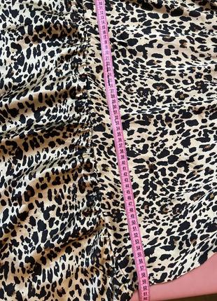 Платье рюшами в леопардовый принт7 фото