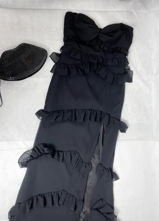 Чорна довга сукня з розрізом без бретелей prettylittlething10 фото
