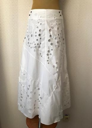 Красивая нарядная длинная белая юбка с перфорацией, размер m-l1 фото