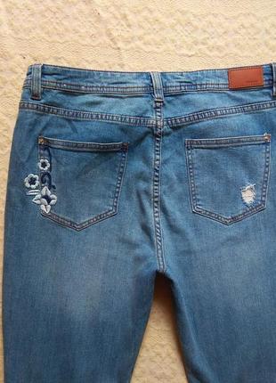 Стильные джинсы бойфренды с вышивкой и необработаным низом orsay, 12 размер.6 фото