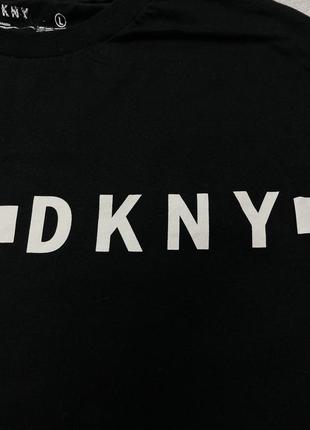 Мужская черная футболка dkny оригинал4 фото