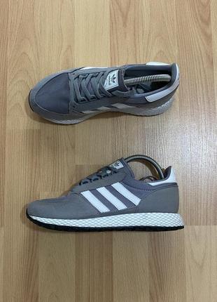 Женские кроссовки adidas forest