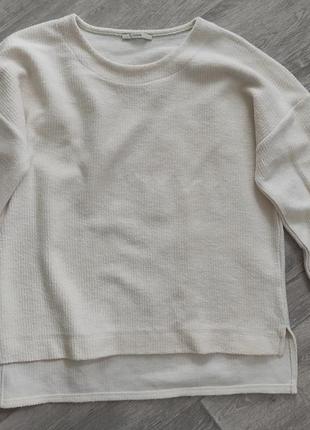 Ніжний светр з рукавами буфами