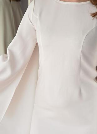 Платье женское молочного цвета