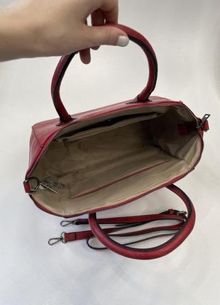 Женская красная сумка портфель на плечо из эко кожи на металлических ножках.3 фото