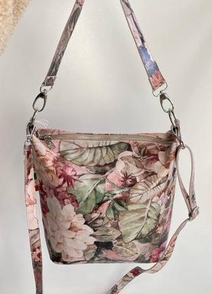 Шкіряна жіноча сумка шопер на плече, італійська сумочка з квітковим принтом vera pelle.