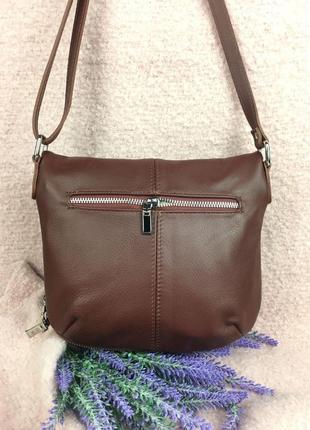 Итальянская кожаная женская сумка кросс-боди на плечо с клапаном и кисточками 🇮🇹