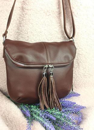 Итальянская кожаная женская сумка кросс-боди на плечо с клапаном и кисточками 🇮🇹