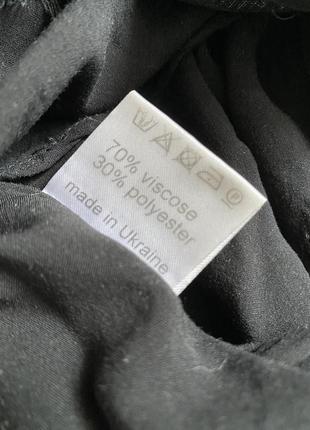 Черная мини-платье с бахромой6 фото