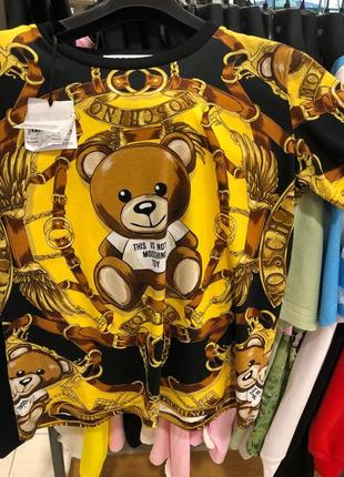 Футболка кофта майка "moschino" оригинал1 фото