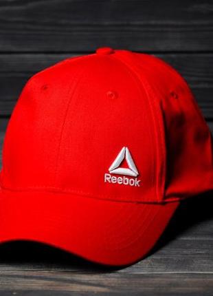 Летняя мужская красная красная кепка бейсболка трекер rebook