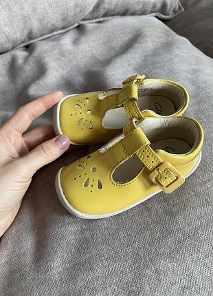 Босоніжки clarks 20,5